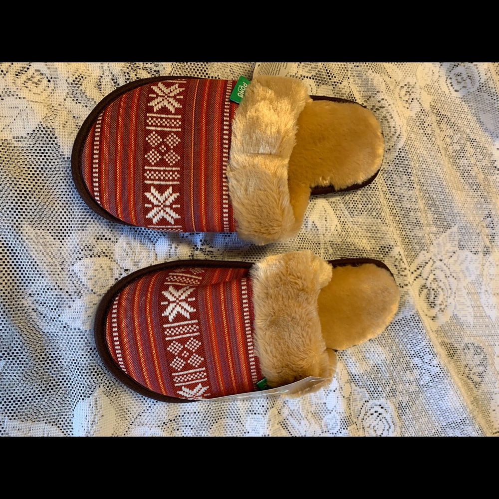 Pono handmade slippers.